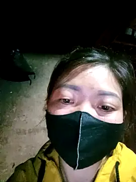 Snapshot of Bling-pusy chatting on 03-08-26, 11:30 Bling-pusy online show from 03-08-26, 11:30