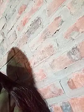 Yellow-pink online show from 03-12-26, 12:50