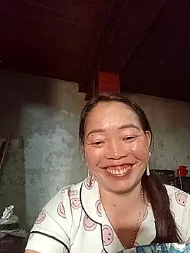 Yellow-pink online show from 04-08-26, 01:27