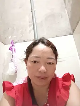 Snapshot of Yellow-pink chatting on 06-04-26, 10:38 Yellow-pink online show from 06-04-26, 10:38