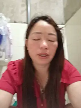 Snapshot of Yellow-pink chatting on 07-04-26, 10:49 Yellow-pink online show from 07-04-26, 10:49
