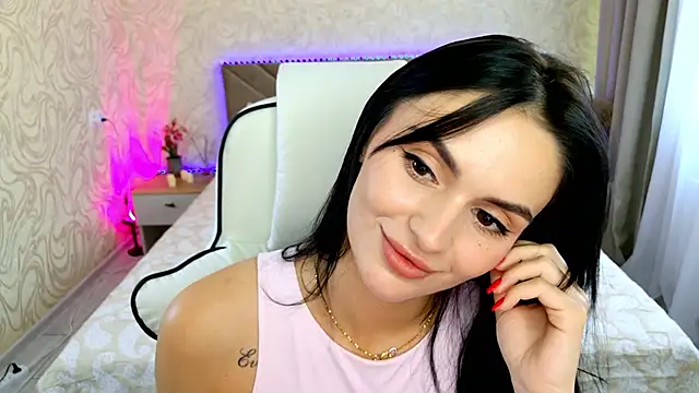 Snapshot of MilaaSweety chatting on 07-02-26, 01:06 MilaaSweety online show from 07-02-26, 01:06