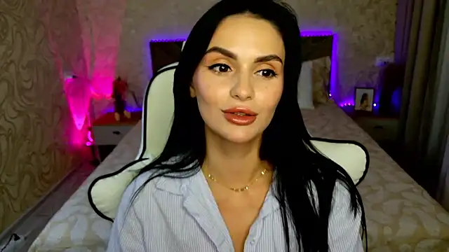 Snapshot of MilaaSweety chatting on 07-03-26, 08:04 MilaaSweety online show from 07-03-26, 08:04