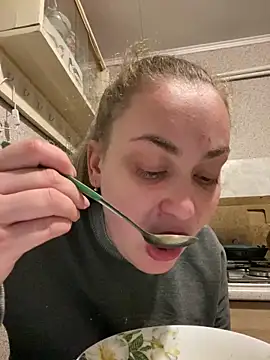 Snapshot of Wildshatenka chatting on 03-15-26, 05:19 Wildshatenka online show from 03-15-26, 05:19