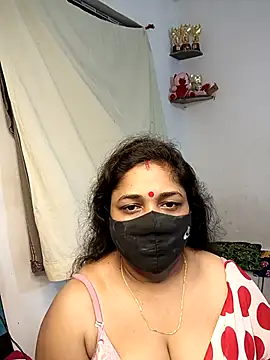 Snapshot of Tanvi_My_Girl chatting on 04-29-26, 02:43 Tanvi My Girl online show from 04-29-26, 02:43