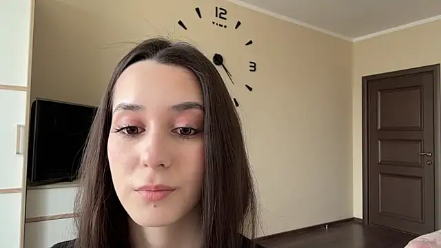 AdeleVelvet online show from 04-16-26, 01:23