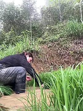 Sumi pusy online show from 04-24-26, 01:30