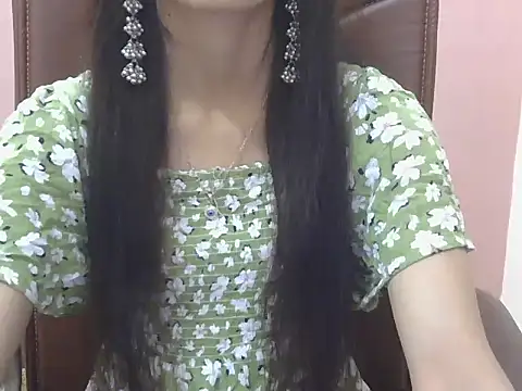 Snapshot of Lovely_Ananta chatting on 03-25-26, 06:03 Lovely Ananta online show from 03-25-26, 06:03