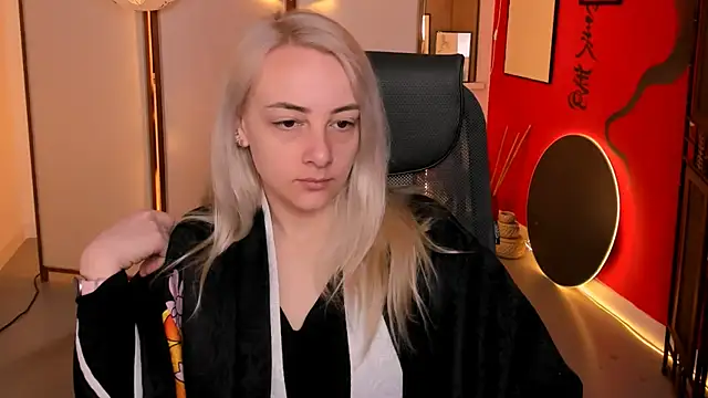 CarolMoor online show from 04-23-26, 09:08