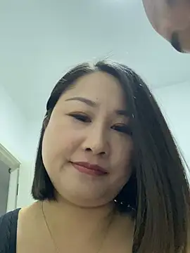 xiaoyi-10 online show from 04-10-26, 10:53