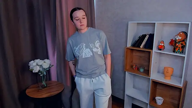 MikiBallance online show from 03-10-26, 05:34