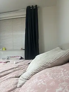 Miss juicy babes69 online show from 04-15-26, 09:26