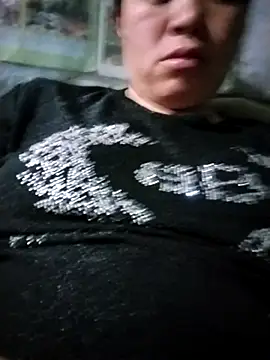 Min-in online show from 04-13-26, 02:22