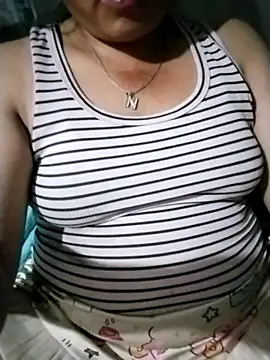 Min-in online show from 06-29-26, 05:03