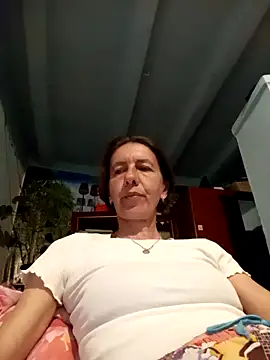Snapshot of Tania9876 chatting on 05-23-26, 06:45 Tania9876 online show from 05-23-26, 06:45