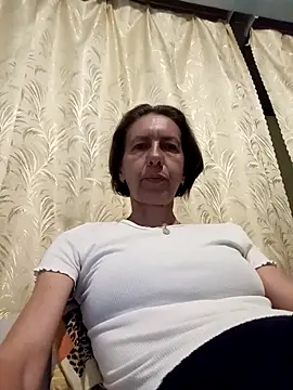 Snapshot of Tania9876 chatting on 06-13-26, 07:34 Tania9876 online show from 06-13-26, 07:34