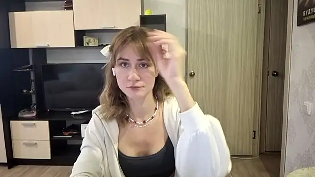 ElenoreHolguin online show from 04-08-26, 08:36