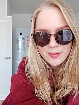 LittleForestELF2 online show from 03-24-26, 07:57