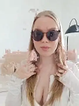 LittleForestELF2 online show from 03-31-26, 05:30