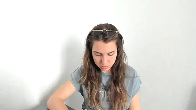 summmmersky1 online show from 04-08-26, 08:47