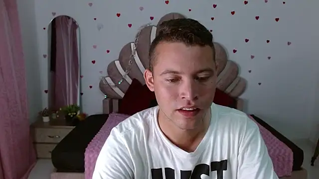 Snapshot of sven_fox723 chatting on 05-16-26, 01:10 sven fox723 online show from 05-16-26, 01:10