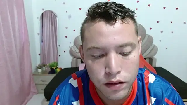 Snapshot of sven_fox723 chatting on 05-17-26, 01:18 sven fox723 online show from 05-17-26, 01:18