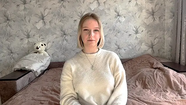 Snapshot of RebbecaBabe chatting on 03-12-26, 08:20 RebbecaBabe online show from 03-12-26, 08:20