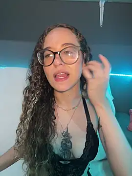 Snapshot of Anamyst chatting on 05-15-26, 11:23 Anamyst online show from 05-15-26, 11:23