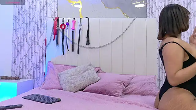 LorenaDuval online show from 04-21-26, 06:55