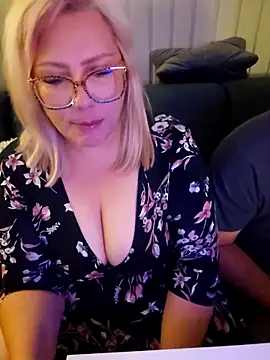 Snapshot of LexySaint chatting on 09-15-25, 05:57 LexySaint online show from 09-15-25, 05:57