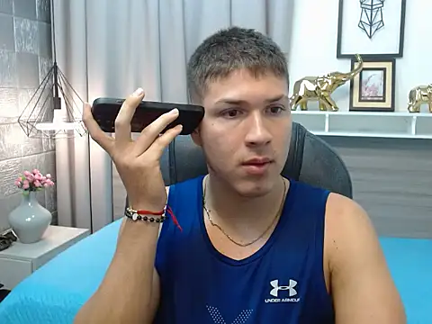 AlessandroFranco online show from 04-25-26, 05:21