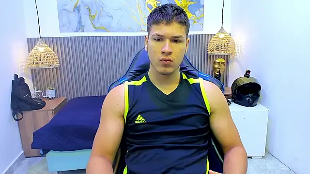AlessandroFranco online show from 07-18-26, 12:42