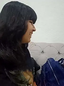 Snapshot of Liily_Foxxy chatting on 06-15-26, 10:50 Liily Foxxy online show from 06-15-26, 10:50