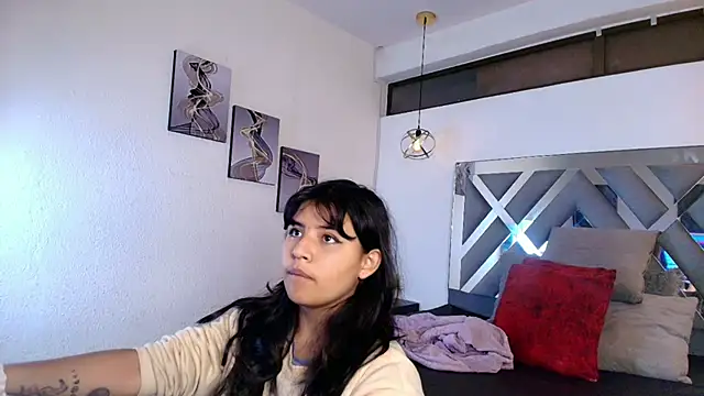 Snapshot of Liily_Foxxy chatting on 07-09-26, 11:14 Liily Foxxy online show from 07-09-26, 11:14