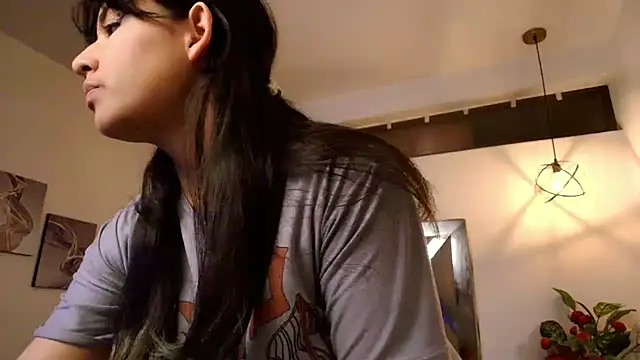 Snapshot of Liily_Foxxy chatting on 07-17-26, 11:06 Liily Foxxy online show from 07-17-26, 11:06