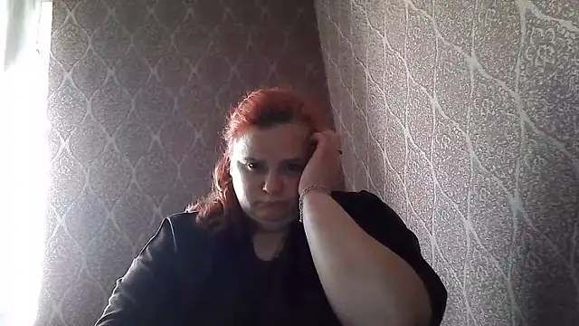 DollyGersonn online show from 06-09-26, 05:19