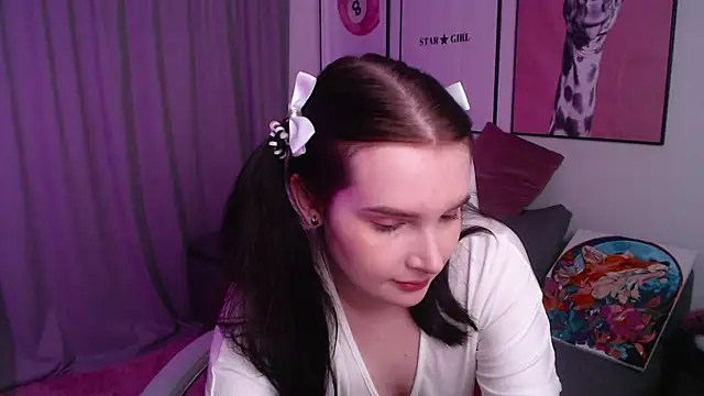 Kristen Bellle online show from 05-10-26, 01:11