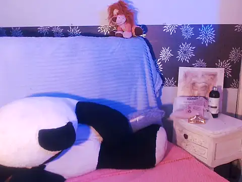 Snapshot of brunne_eva chatting on 05-30-26, 03:25 brunne eva online show from 05-30-26, 03:25