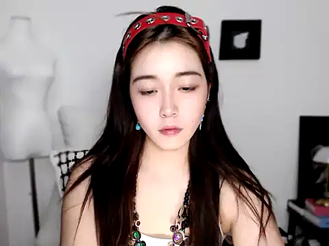 WQueen online show from 04-02-26, 10:35
