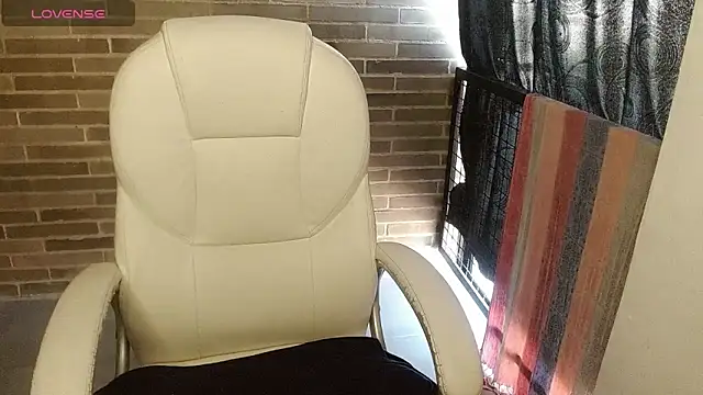 sweet-little online show from 04-22-26, 12:07