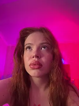 RedheadQueen  online show from 04-04-26, 01:30