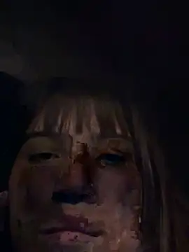 Snapshot of miicbebita chatting on 05-26-26, 12:39 miicbebita online show from 05-26-26, 12:39
