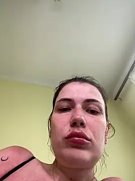 Snapshot of Cutee_Erika chatting on 07-17-26, 01:51 Cutee Erika online show from 07-17-26, 01:51