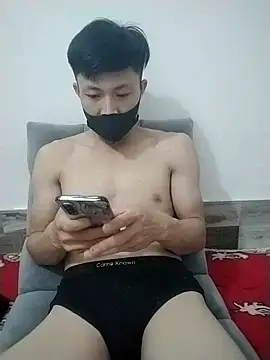 Snapshot of BigShot-Boy chatting on 05-03-26, 01:50 BigShot-Boy online show from 05-03-26, 01:50