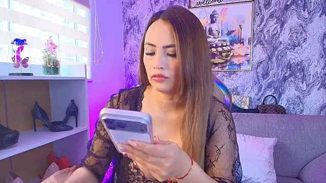 Katalina Alvarezz online show from 04-16-26, 07:14