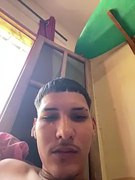 Carlitosd14 online show from 03-10-26, 05:40