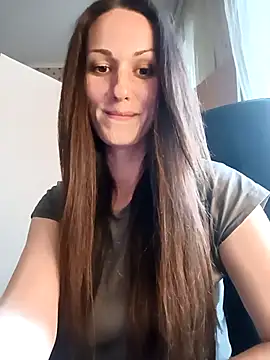 LunaCrystall online show from 04-12-26, 04:12