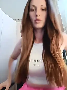 Snapshot of LunaCrystall chatting on 06-24-26, 03:33 LunaCrystall online show from 06-24-26, 03:33