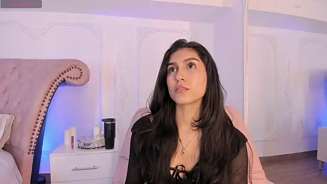 LucianaBlanco  online show from 06-20-26, 08:33