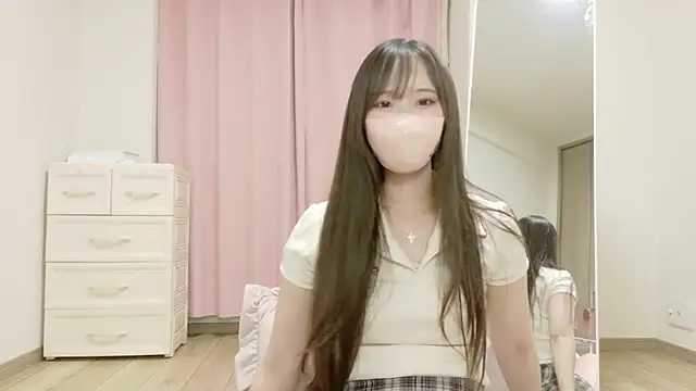 Snapshot of himachan_v chatting on 07-15-26, 11:37 himachan v online show from 07-15-26, 11:37